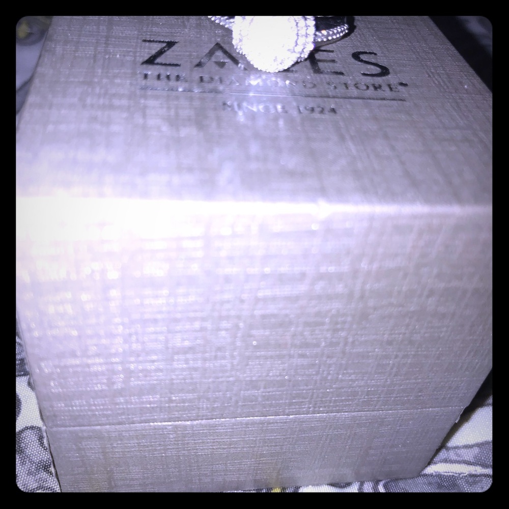 Zale’s Engagement Ring